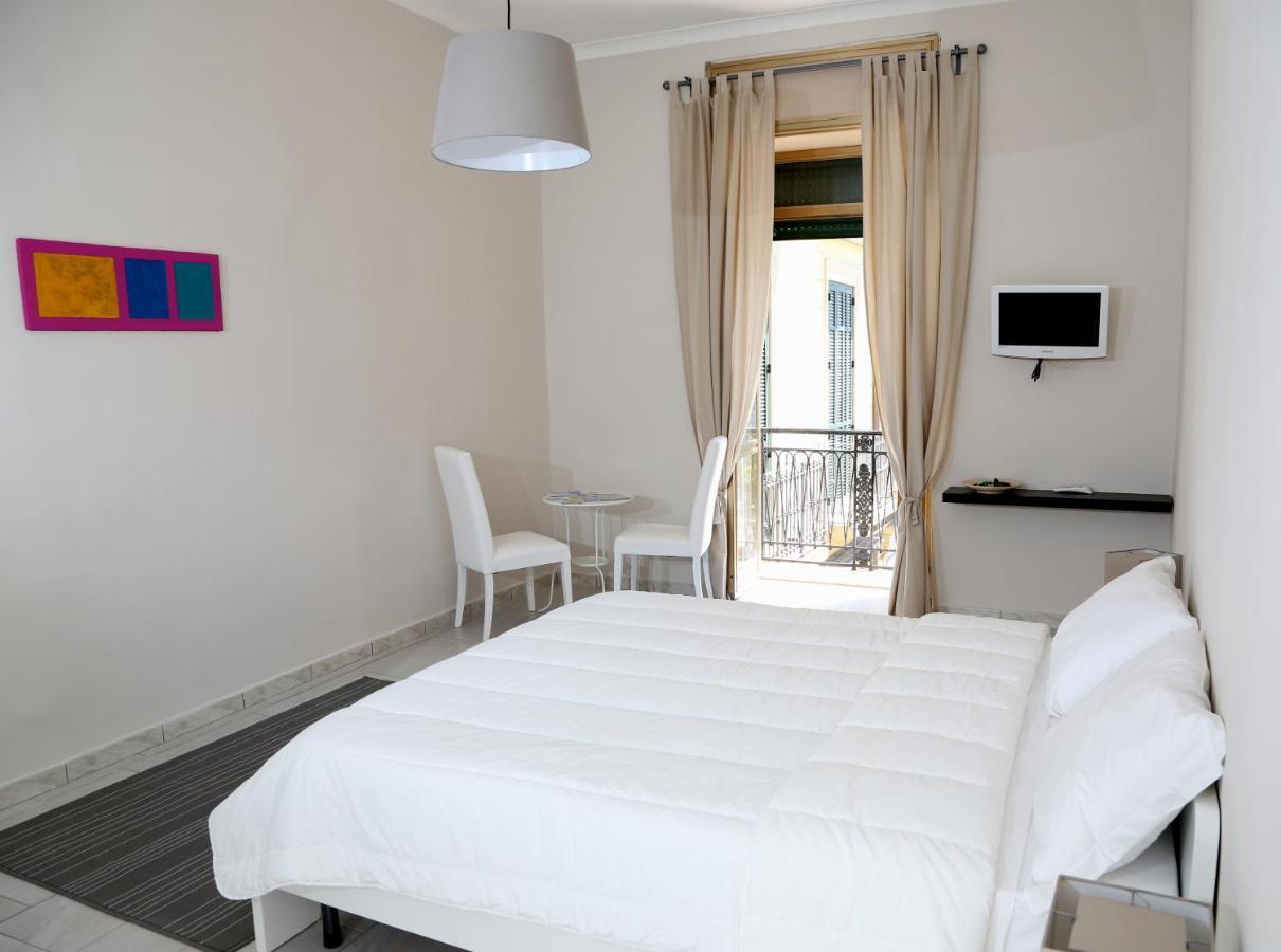 Appartamento City Center Napoli Eksteriør billede